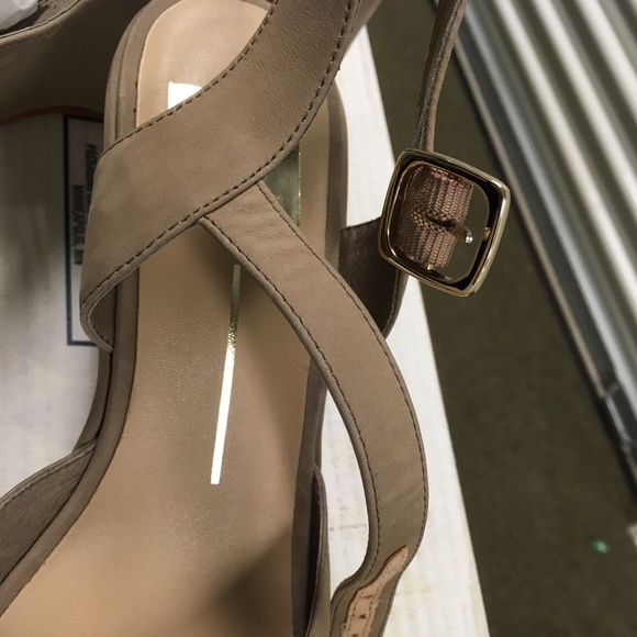 sale! NEW Dolce Vita Liza Desert Sand Color Wedge Slingback - Picture 5 of 13